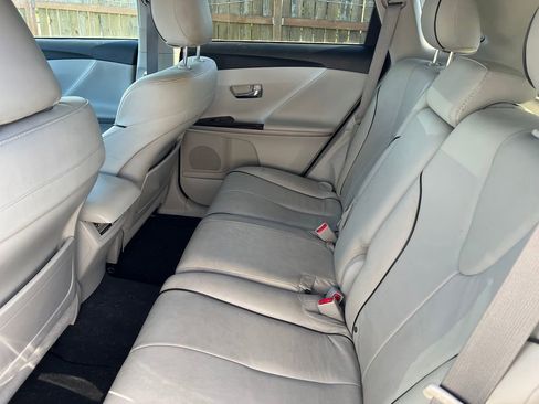 Used 2009 Toyota Venza FWD image 6