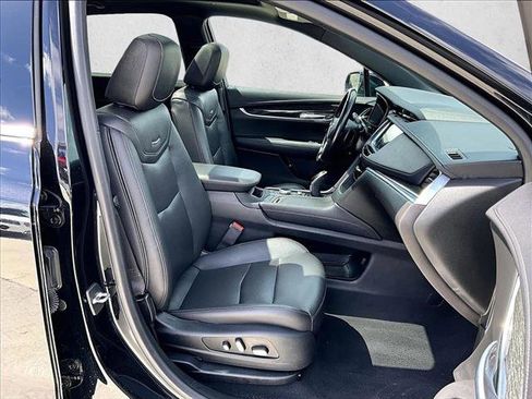 Used 2021 Cadillac XT5 Premium Luxury AWD/4WD image 9