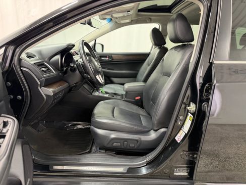 Used 2017 Subaru Outback 2.5i Limited AWD/4WD image 13