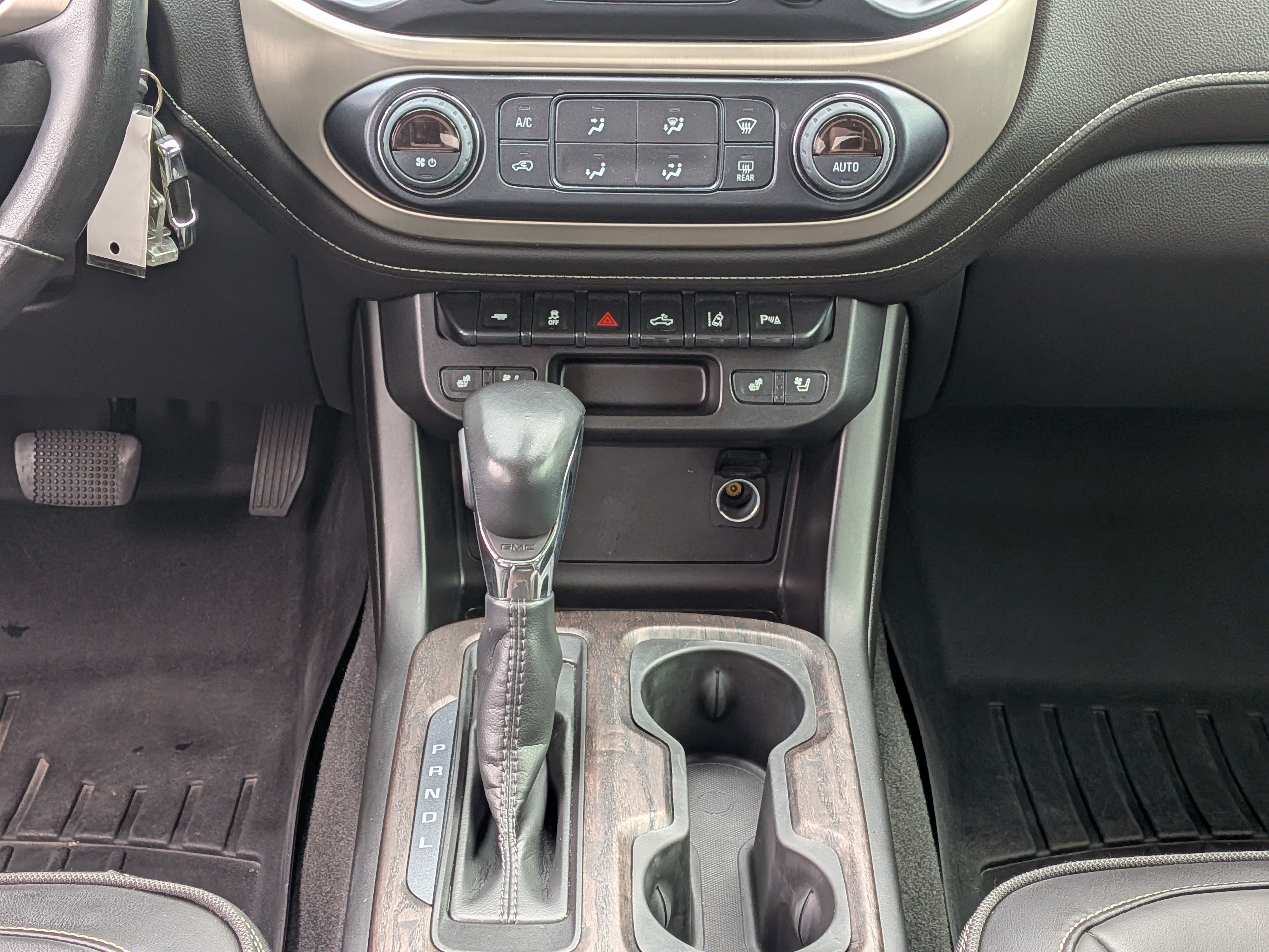 Used 2022 GMC Canyon Denali RWD image 20