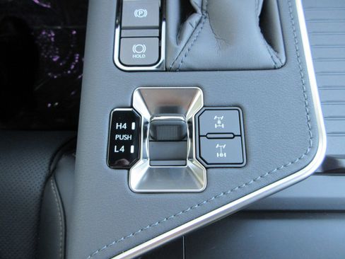 Used 2026 Lexus GX 550 image 50