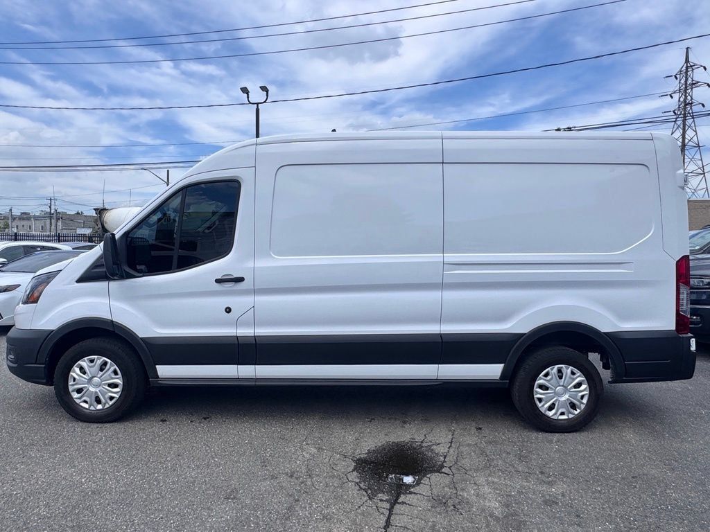 Used 2023 Ford E-Transit Medium Roof RWD image 4