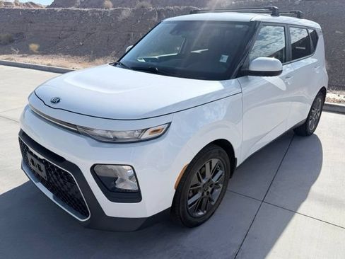 Used 2021 Kia Soul S FWD image 1