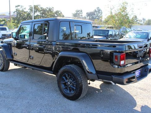 New 2026 Jeep Gladiator Sport AWD/4WD image 6