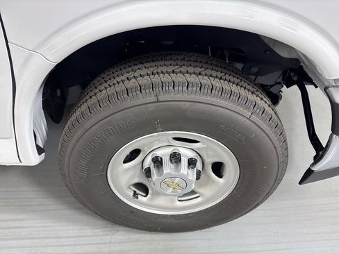 New 2026 Chevrolet Express 2500 image 13