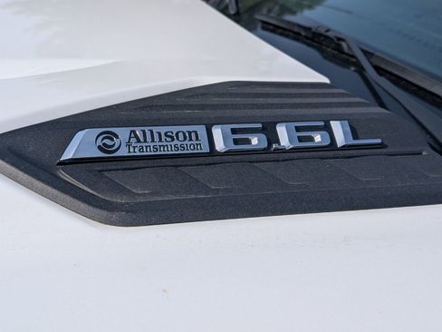 Used 2025 Chevrolet Silverado 2500 LTZ w/ LTZ Plus Package image 8