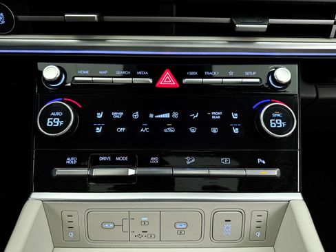Used 2024 Hyundai Santa Fe Calligraphy AWD/4WD image 26