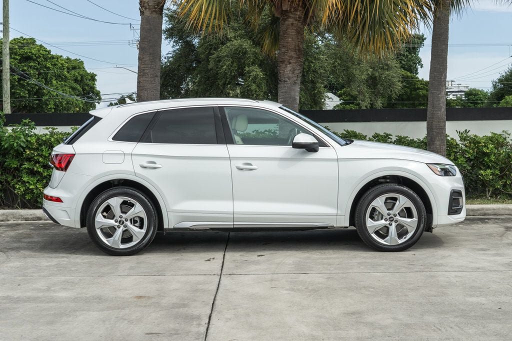 Used 2021 Audi Q5 2.0T Premium Plus w/ Premium Plus Package AWD/4WD image 9