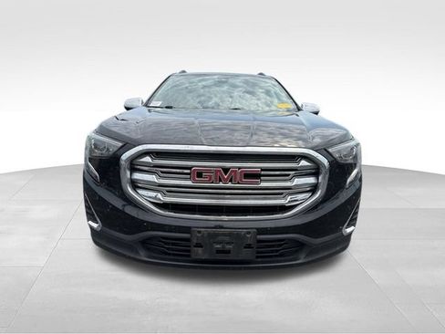 Used 2020 GMC Terrain SLE w/ Driver Convenience Package FWD image 9