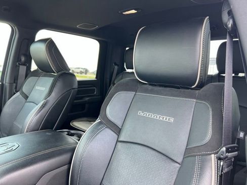 Used 2024 RAM 2500 Laramie w/ Sport Appearance Package AWD/4WD image 8