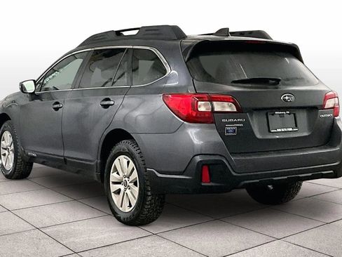 Used 2019 Subaru Outback 2.5i Premium image 10