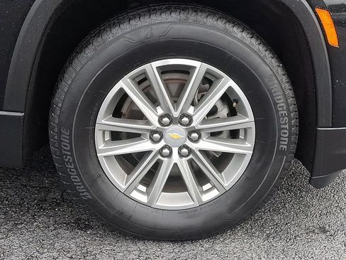 Used 2023 Chevrolet Traverse LT AWD/4WD image 11