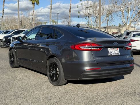 Used 2020 Ford Fusion SE image 7