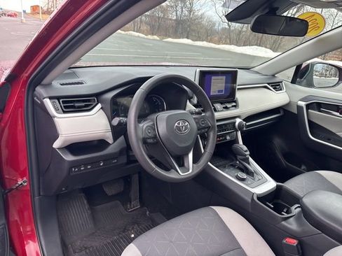 Certified 2024 Toyota RAV4 XLE w/ Convenience Package image 41