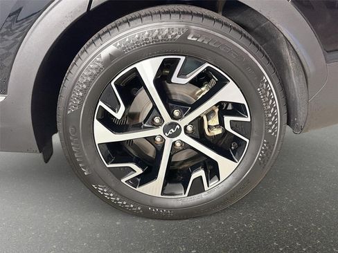 Certified 2023 Kia Sportage EX FWD image 29
