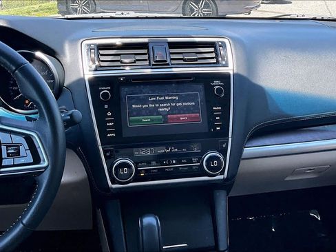 Used 2018 Subaru Outback 2.5i Limited AWD/4WD image 7