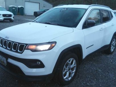 Used 2025 Jeep Compass Latitude
