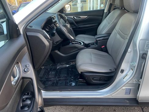 Used 2014 Nissan Rogue SV w/ SV Premium Package image 19