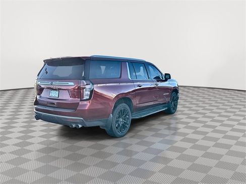 Used 2021 Chevrolet Suburban High Country image 8