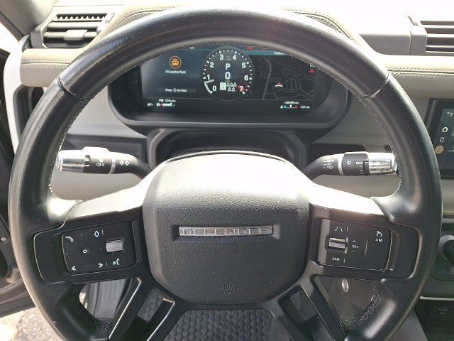 Used 2022 Land Rover Defender 110 S AWD/4WD image 4
