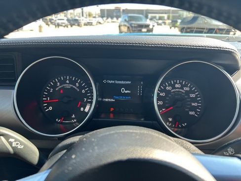 Used 2022 Ford Mustang GT Premium image 23