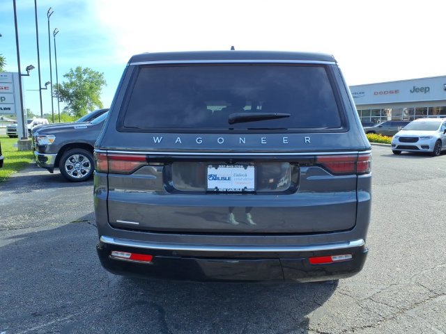 Used 2023 Jeep Wagoneer 4WD w/ Premium Group I image 6