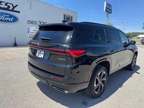 Used 2025 Buick Enclave Sport Touring AWD/4WD image 5
