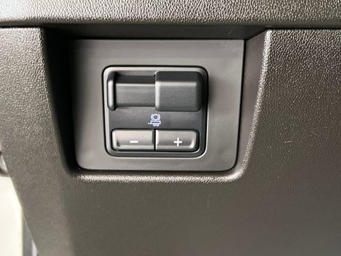 Used 2024 Chevrolet Colorado ZR2 w/ Safety Package image 30