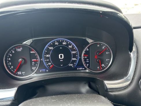 Used 2023 Chevrolet Traverse Premier w/ Redline Edition image 10