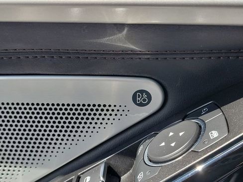 Used 2023 Ford Explorer Platinum w/ Technology Package image 29