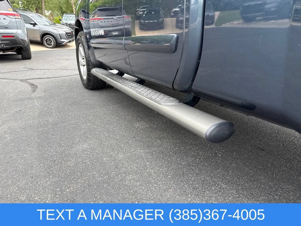 Used 2014 Nissan Titan SV w/ SV Value Truck Package AWD/4WD image 10
