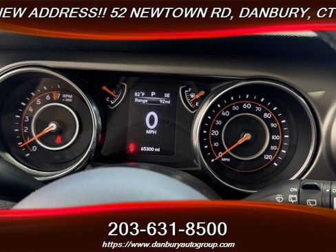 Used 2019 Jeep Wrangler Sport AWD/4WD image 18