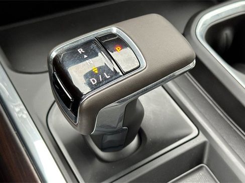 Used 2023 GMC Sierra 1500 SLT w/ SLT Premium Plus Package image 33