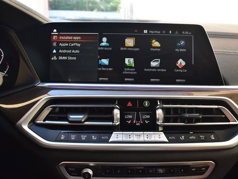 Used 2022 BMW X5 sDrive40i w/ M Sport Package RWD image 27