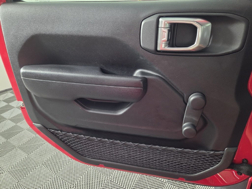 Used 2024 Jeep Wrangler Unlimited Sport AWD/4WD image 22