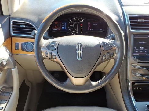 Used 2013 Lincoln MKX AWD image 5