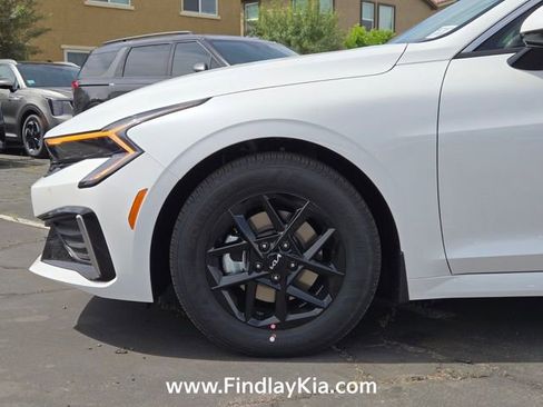 New 2026 Kia K5 LXS FWD image 9