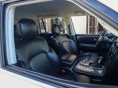 Used 2022 Nissan Armada SV image 21