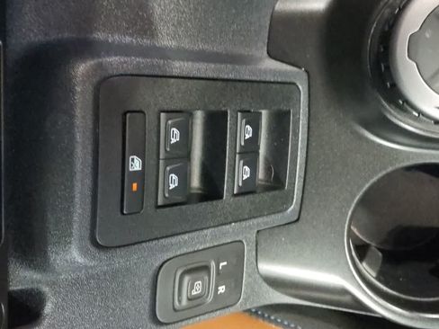 Used 2023 Ford Bronco Outer Banks AWD/4WD image 20