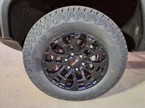 New 2026 GMC Canyon Elevation w/ Convenience Package image 21