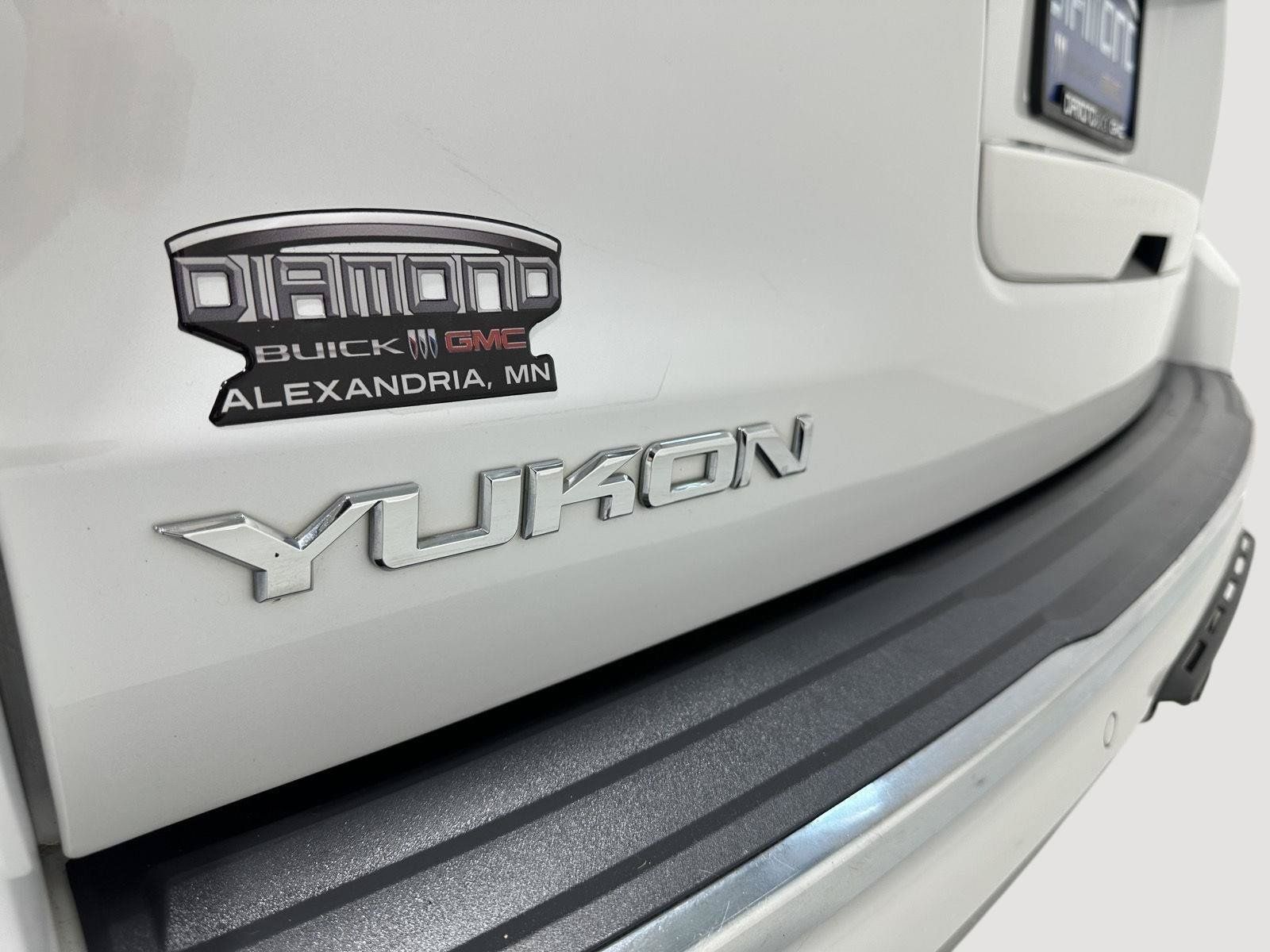 Used 2016 GMC Yukon Denali w/ Open Road Package AWD/4WD image 31
