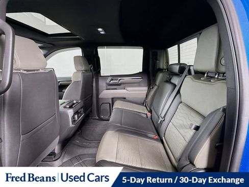 Used 2022 Chevrolet Silverado 1500 ZR2 w/ Technology Package AWD/4WD image 33