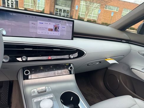 New 2026 Genesis GV70 2.5T Advanced image 19