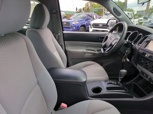 Used 2013 Toyota Tacoma 2WD Access Cab image 18