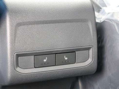 New 2026 Volkswagen Jetta SEL FWD image 39