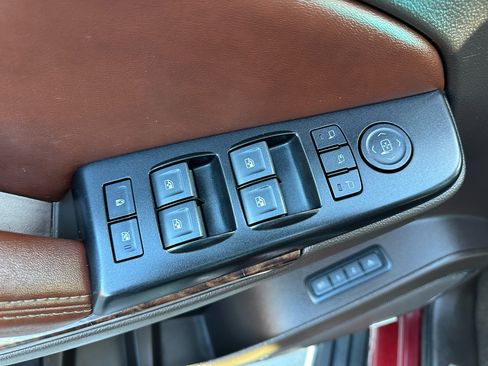 Used 2018 Chevrolet Tahoe Premier image 43