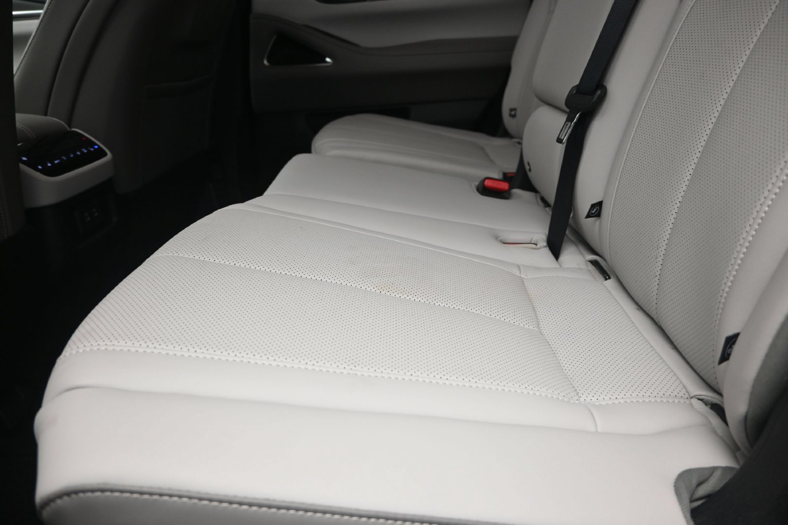 Certified 2026 INFINITI QX60 Luxe w/ Cargo Package FWD image 16