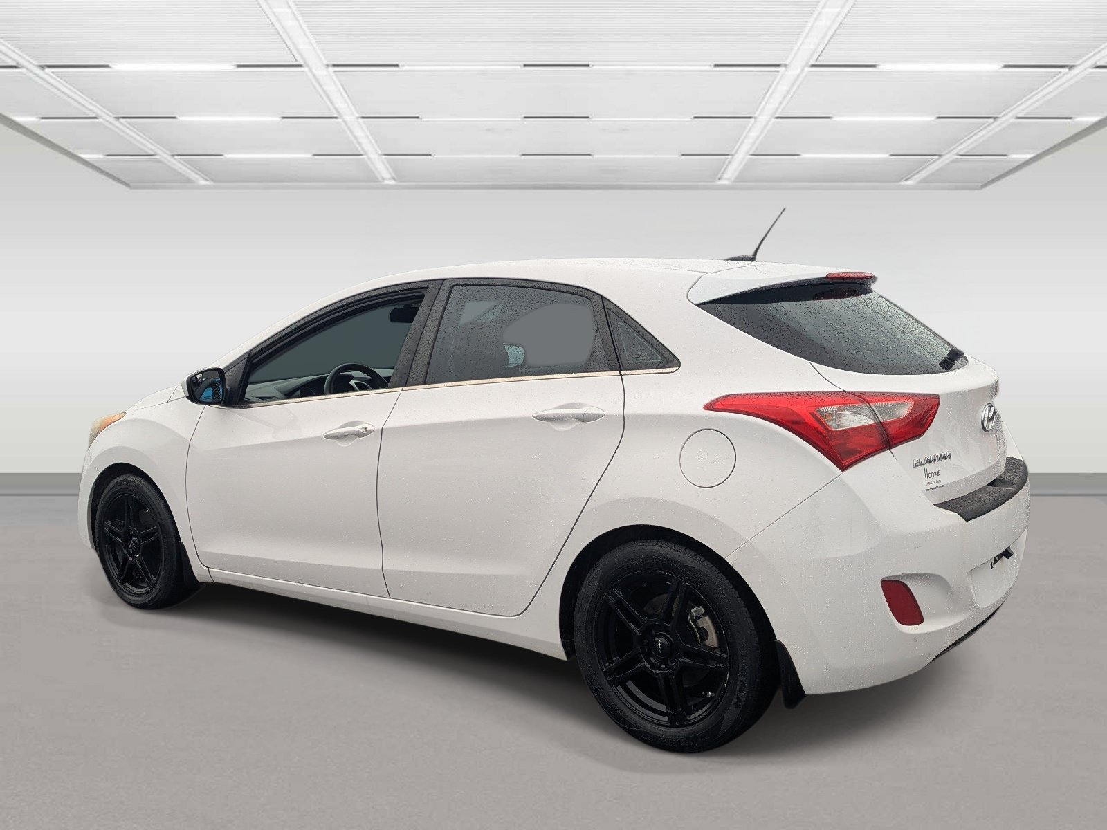 Used 2016 Hyundai Elantra GT FWD image 3