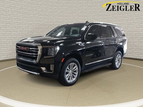 Used 2023 GMC Yukon SLT image 1