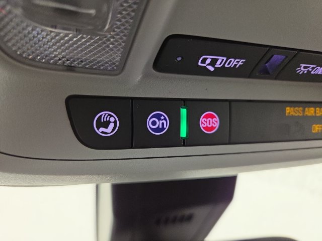 Used 2023 GMC Terrain SLT w/ Tech Package AWD/4WD image 27